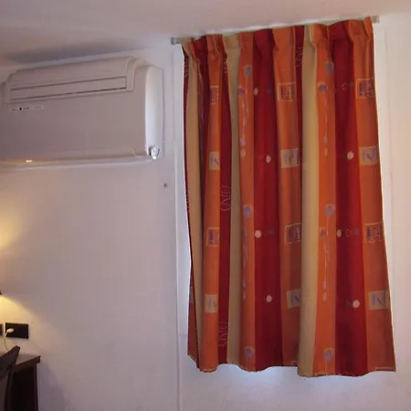 Hotel Mg Hotel 2*